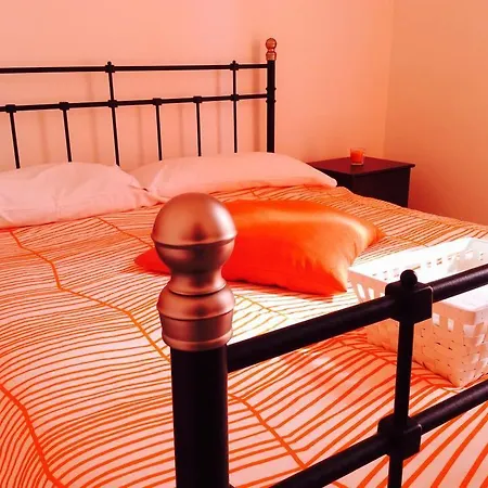 Rubik's Castle Bed & Breakfast *